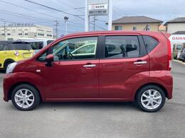 静岡ダイハツの中古車は、展示前に徹底した洗車や室内清掃を実施しております。