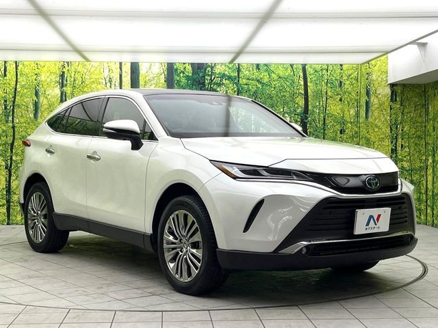 大好評のボディコーティング「弾スプラッシュコート」もご納車までに施工可能。通常のガラスコートと異なる、耐久年数6年の無機質ガラスコーティングが、ボディをキレイな状態に保ってくれます。
