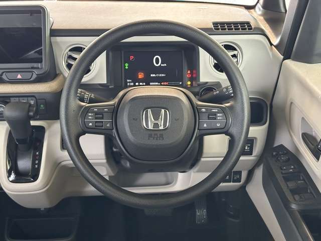 ★修復歴車一切ありません！それどころか、弊社の仕入在庫につきましては、フェンダー、ボンネット、ドアパネル等の交換歴、修理歴のある車両は基本的に仕入れを行いませんので高品質な車両のみ在庫で揃えています！