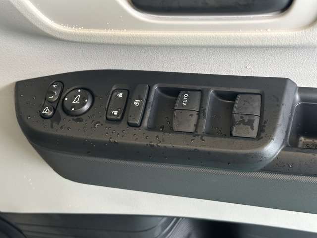 ★納車前に、当社の指定工場で納車前点検を行って納車しますので、安心してお乗りいただけます！もちろん、点検料は車両本体価格に含まれています！