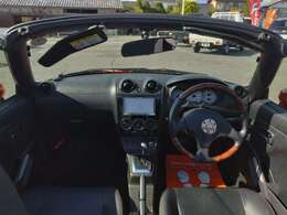 広々とした運転席です！