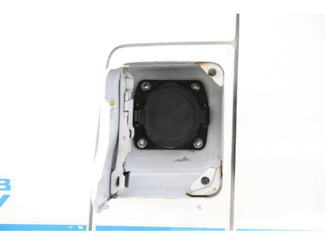 普通充電に加え、急速充電も装備されております！
