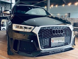 エンジン：2.5リッター 直列5気筒 ターボチャージャー付き（TFSI）さい高出力：250kW（340PS）トランスミッション：7速Sトロニック（デュアルクラッチ）