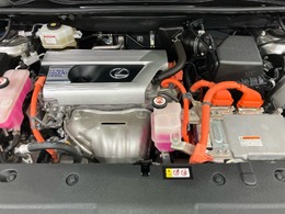 ★エンジンルーム★ スチーム洗浄でキレイに仕上げております（*＾-＾*）ご納車前にはしっかり点検させて頂いておりますのでご安心ください♪
