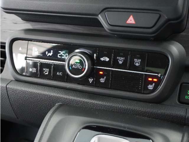 【プラズマクラスター技術搭載フルオートエアコン】空気の浄化や脱臭だけでなく、お肌にもうれしい効果のあるプラズマクラスター技術を搭載したエアコンです。