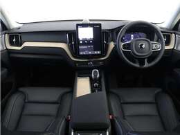 Google搭載/ETC2.0/360度カメラのフルセット搭載。11.2インチ・タッチスクリーン式センターディスプレイと、2モード選択式の12.3インチデジタル液晶ドライバー・ディスプレイを装備。