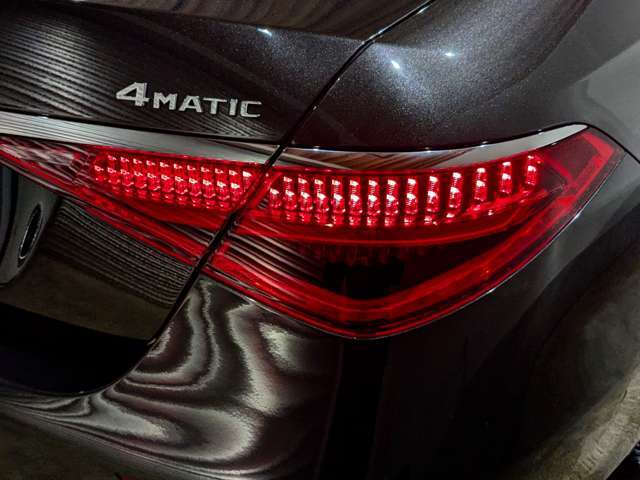 カフェスタイルとした「心地の良い」をテーマに、店舗づくりから接客まで様々な趣向を凝らしてお客様のご来店をお待ちしています。