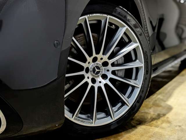 京葉道路、穴川ICから直進して国道16号線に入り貝塚方面に向かいレッドロブスターのある交差点(殿台消防署前北側交差点)を右折してすぐ左側