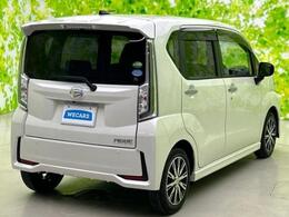 全国に店舗を展開しているのでどこでもお取り寄せが可能です！この車が気になるけど遠方だから・・・と諦める必要はありません！※別途陸送費が必要です。