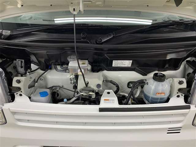 エンジン冷却水やウォッシャー液のタンク等の日常的なメンテナンスが容易にできます！