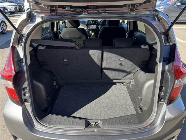 店頭ではBUDDICA PHOENIX（バディカフェニックス）のグッズ、キッズコーナーも完備、選べるフリードリンクを準備してお待ちしております♪無料査定いつでも実施中★予約いただくとスムーズです★