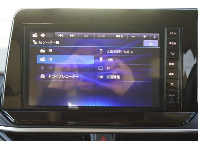 フルセグTV・Bluetooth接続機能有り！お気に入りの音楽でドライブも楽しめます！