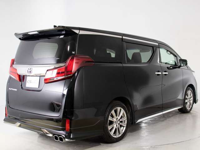 当社では販売車両の1台1台に車輌状態評価書【修復歴の有無、走行距離計の交換、改ざん等の有無を証明する書面】がついております。内外装抗菌クリーニング済み！！これからも気持ちよくお乗り頂けます☆