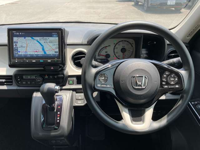当店の車は全台、保証付きで購入後も安心です。保証期間中は全国のホンダディーラーで保証修理を受け付けております。