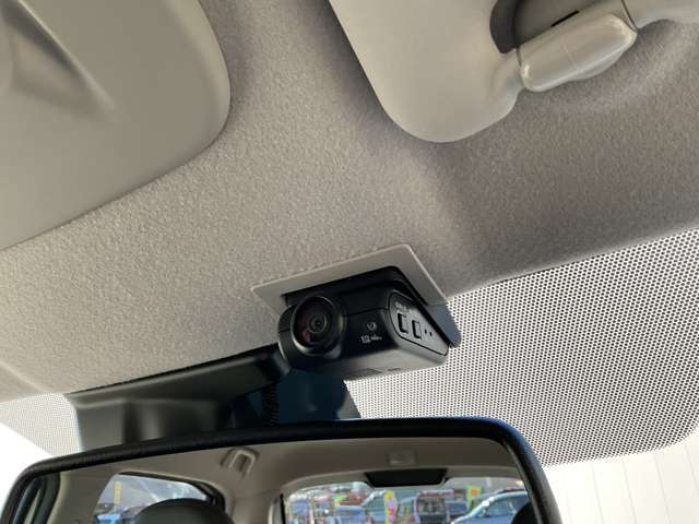 万が一の事故もドライブレコーダーがしっかりと記録します