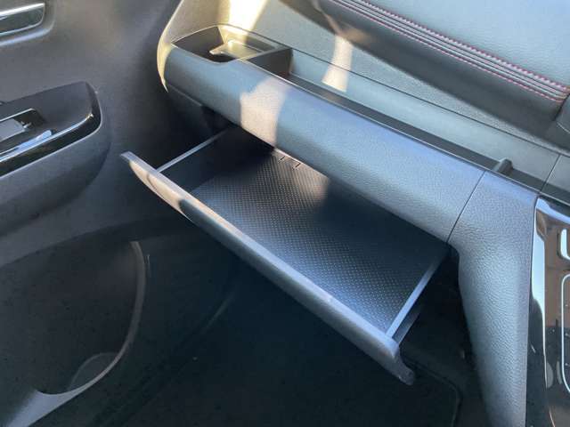 収納スペース広く荷物が沢山入ります。