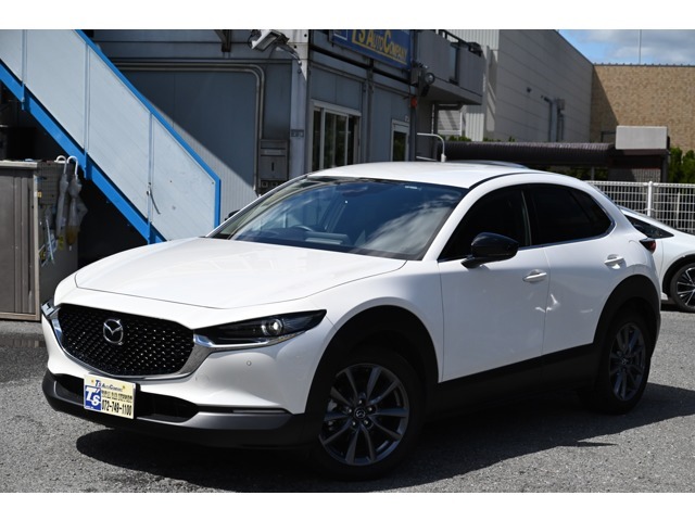 【高品質車に厳選】毎月約30台のお車が入庫する中で、高品質のみに厳選して在庫。なおかつ諸経費を抑え、低価格での販売を実現♪