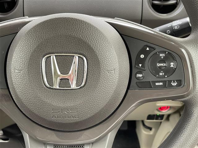 【運転席操作部】『運転席周辺の装備』の画像になります。快適なドライブを楽しむための機能が装備されています！運転席から触れるので使いやすいです！