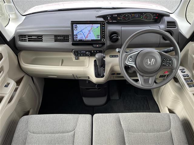 【インパネ全体】『インパネ全体』の画像になります。写真の内容に関してご不明点、ご質問等がございましたらお気軽にガリバー店舗までお問い合わせください。