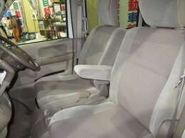 お求めやすい価格帯から登録済未使用車まで取り揃えています♪