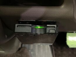 【ETC】高速道路の料金所をストレスなく通過！話題のスポットやサービスエリアに多い「スマートIC」利用時は必須のアイテムです。当店でセットアップを実施、ご納車当日からすぐにご利用いただけます！