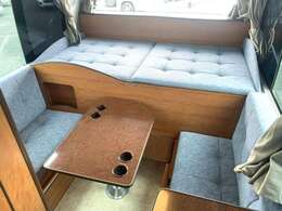 H16年式　シビリアン　RVビッグフット製　エポックミュー　FFヒーター　電子レンジ付きの車両が入庫しました♪