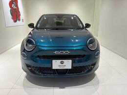 丸いライトが可愛らしいフロントマスク