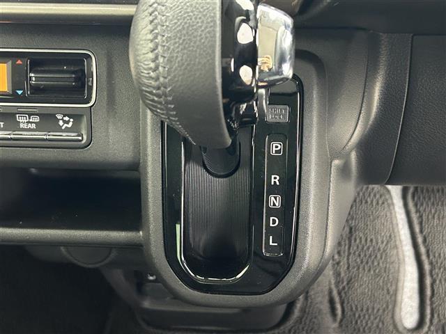 【シフトレバー】『シフトレバー』の画像になります。写真の内容に関してご不明点、ご質問等がございましたらお気軽にガリバー店舗までお問い合わせください。