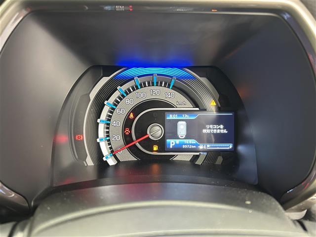 【スピードメーター】『スピードメーター』の画像になります。メーターがシンプルで見やすく運転しやすいですね！