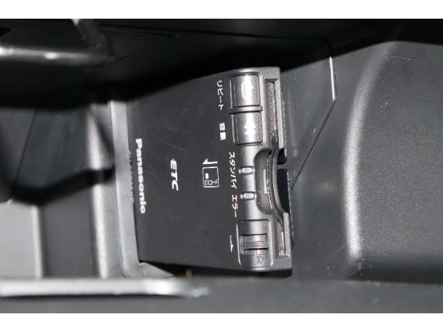 ETC車載器付ですので高速道路の料金所もノンストップです！高速道路の乗り降りがスムーズに行えます！！