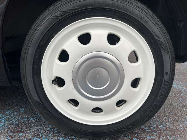 信頼と安心のアップルです。当店で買取をした車を厳選して並べさせて頂いております！下取りのご相談もお気軽に御相談ください！御不明な点・ご質問はお店までご連絡を下さい。無料電話　0078-6003-118510　です。