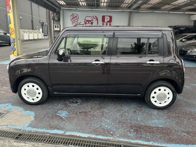 信頼と安心のアップルです。当店で買取をした車を厳選して並べさせて頂いております！下取りのご相談もお気軽に御相談ください！御不明な点・ご質問はお店までご連絡を下さい。無料電話　0078-6003-118510　です。