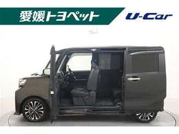 センターピラーレスで乗り降りラクラク♪