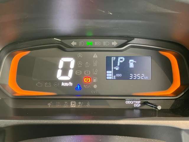 ダイハツディーラーでは「ダイハツ認定U-CAR」という基準を設け、車選びに詳しくないお客様でも「安心して選べる」をご提供しています。
