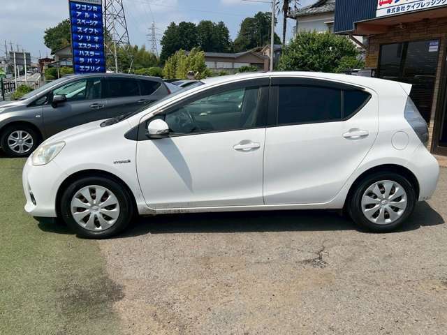 ハイブリット＆コンパクトカー専門店！お問い合わせは→静岡県三島市萩384-1　フリーダイヤル0078-60035-44262またはTEL　055-957-3556　FAX　055-957-3557