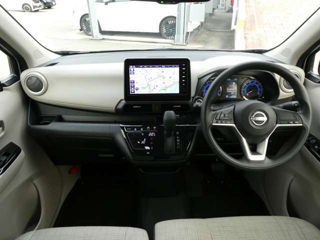 広々とした見晴らし角度を確保☆信号や標識の視認性が向上し、安全運転に貢献☆