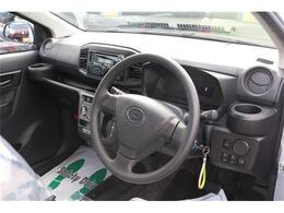 ハンドルまわりもシンプルで操作しやすい！