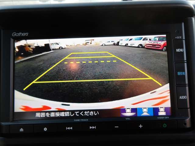 バックカメラ/ナビ付/ブルートゥース対応/CD等オーディオ機能も充実です☆