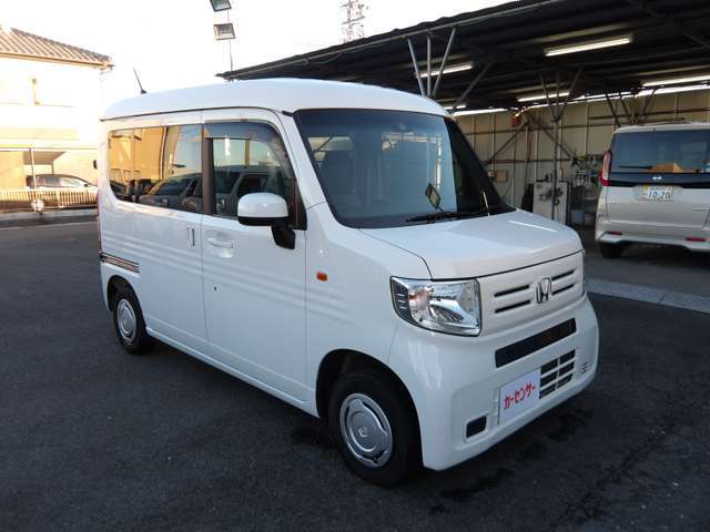 オートローンはもちろんクレジットカード決済も可能です！分割払い、リボ払いも選択できますし、現金とカードを使い分けての支払いも可能です！一度ご相談ください！