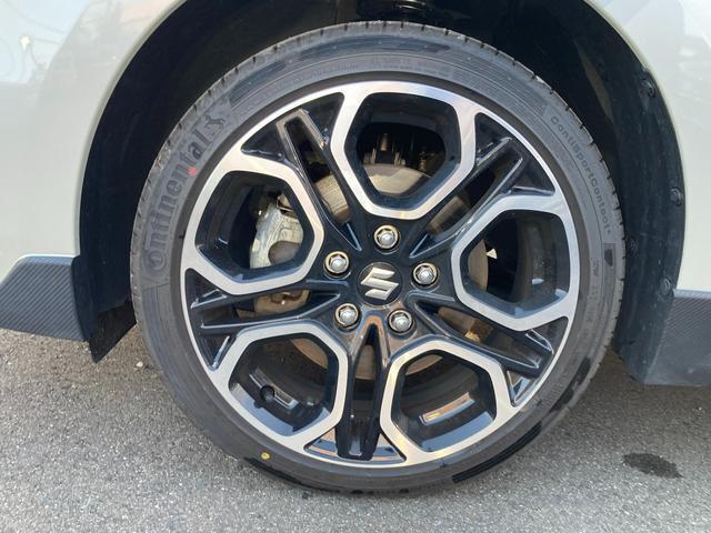 空気圧、ナットの締め付け具合、ブレーキパッドの状態を点検してからご納車致します。