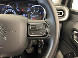 【運転席操作部】『運転席周辺の装備』の画像になります。快適なドライブを楽しむための機能が装備されています！運転席から触れるので使いやすいです！