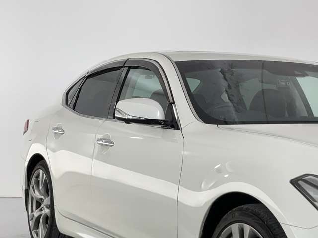 あんしんの自社認証工場併設（認証番号第4-6412号）国家資格保有のベテラン整備士が常駐、お客様の大切な愛車を丁寧に点検・整備致します。安心の整備パックも格安にて承っております。