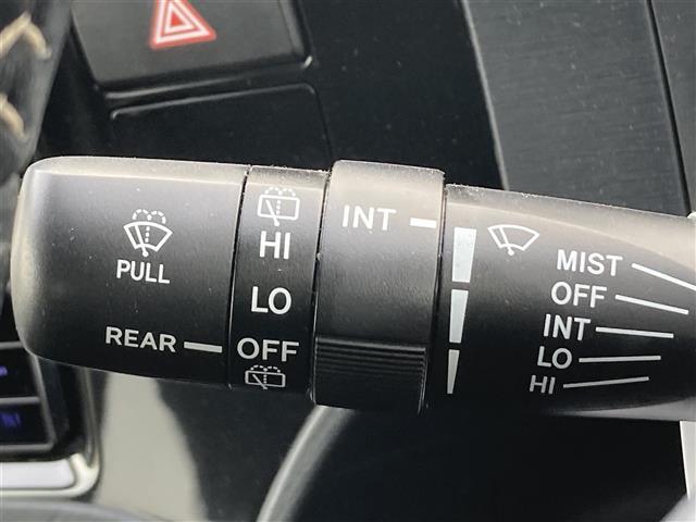 【運転席操作部】快適なドライブを楽しむための機能が装備されています！運転席から触れるので、使いやすいです！除菌プランいれていただくと、さらに清潔で安心していただけます！