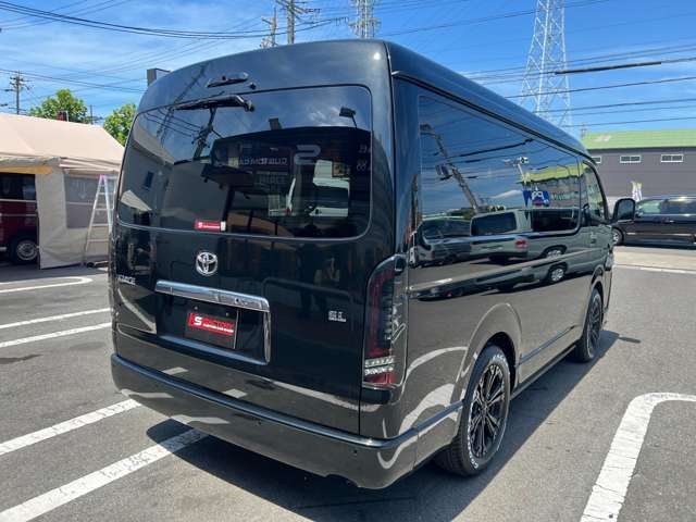 在庫車40台以上在庫中！ハイエース　コンプリートカー　パーツ販売　　福祉車両　キャンピングカー　　ローダウン　リフトアップなど様々なカスタムが可能です