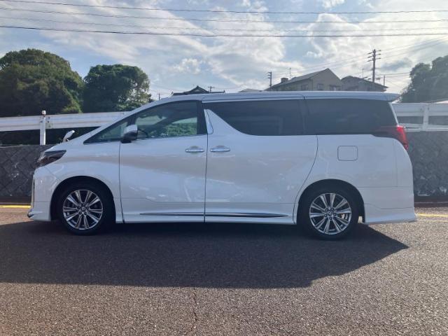 WECARSの在庫ページをご覧いただき誠にありがとうございます！WECARSは「お客様第一」をモットーにお客様のカーライフを全力でサポートいたします！