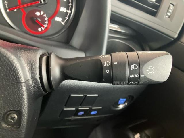 国産車から輸入車まで多様なお客様のニーズのお応えできるように、全国規模で豊富な在庫展開！車のことならWECARSへ！