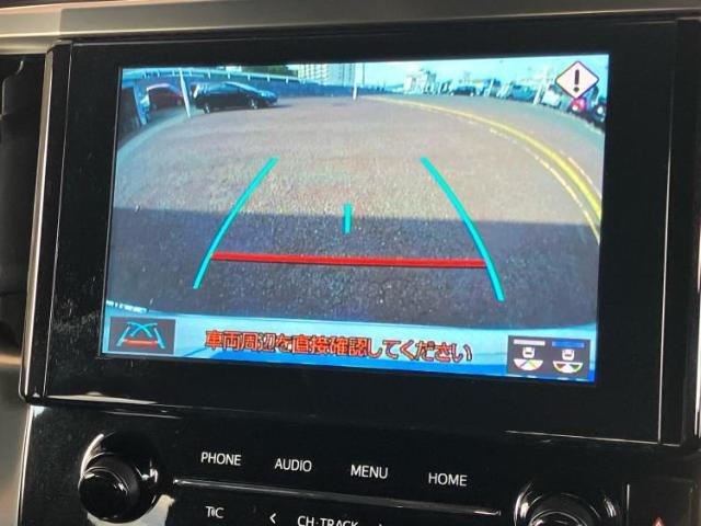 WECARSの展示場では実際に見て、触ってお車をお選びいただけます！知識の豊富な営業スタッフが様々なカーライフをご提案いたします！