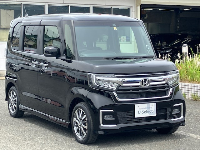 納車前には、当社メカニックによる『プロの視点』で、安全かつ安心して気持ちよくお乗りいただける整備を行います。尚、お車によっては別途追加部品をご相談させて頂く事もございます。詳しくはスタッフまで。