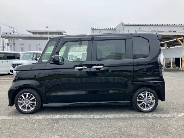 ホンダ車各種取り揃えております！お気軽にご来店下さい！お待ちしております！