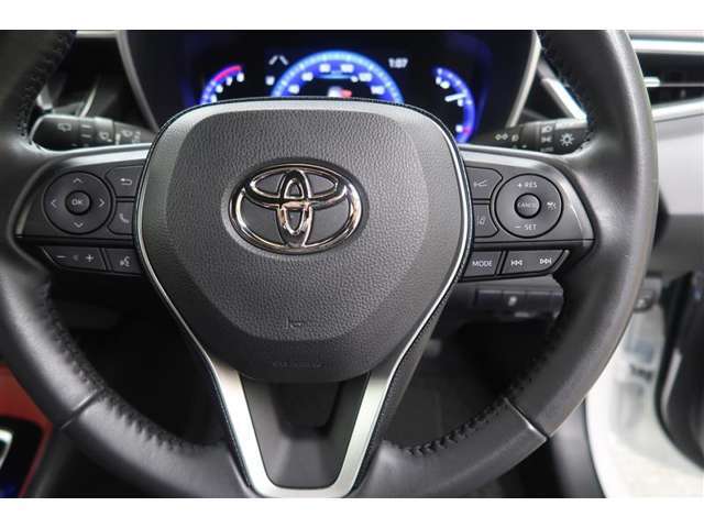 トヨタ自慢の“まるごとクリーニング”を施工済！ボディーはもちろん、タイヤ・ホイールまで、ピッカピカ☆♪比べてください、自信があります！）